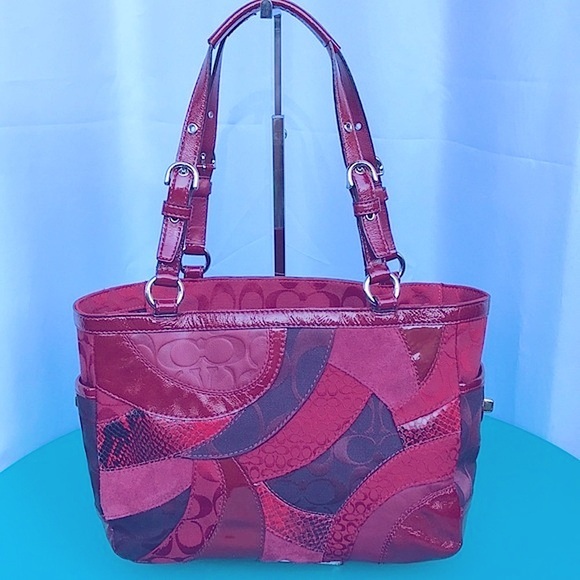 EUC MSRP $400 Limited Edition Vintage Coach Patchwork Shoulder Bag! - Picture 1 of 13